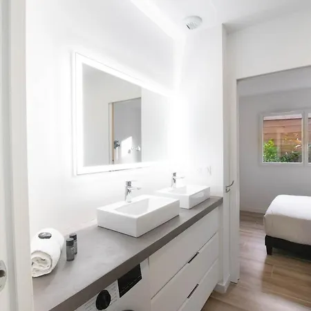 La Dependance Canopee Du דירה *