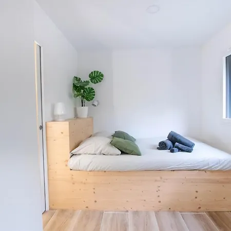 דירה La Dependance Canopee Du סניוס