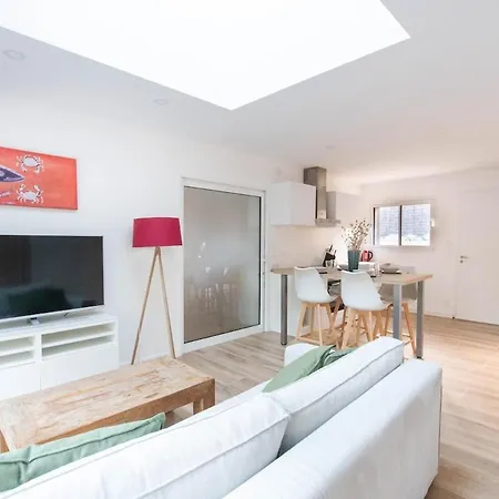 La Dependance Canopee Du *